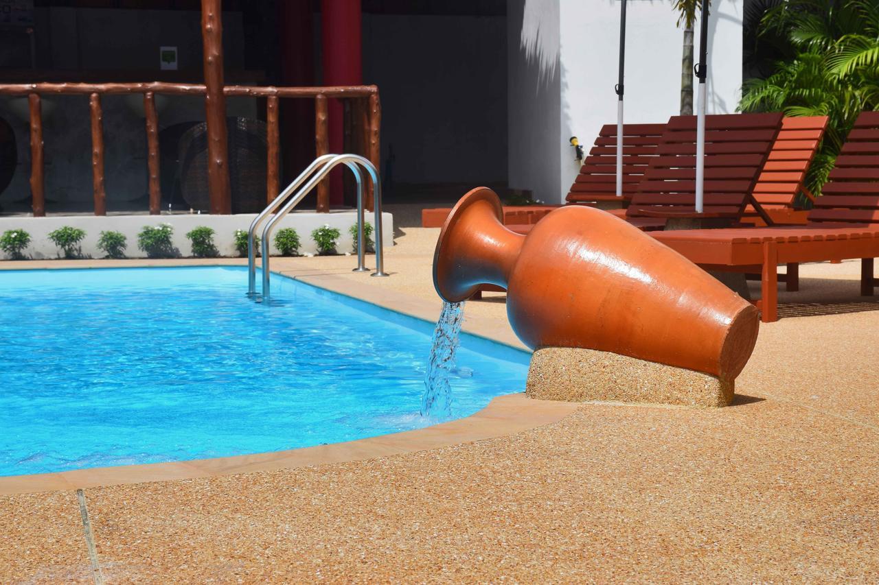 Vivi Bungalows Resort Nai Harn Dış mekan fotoğraf